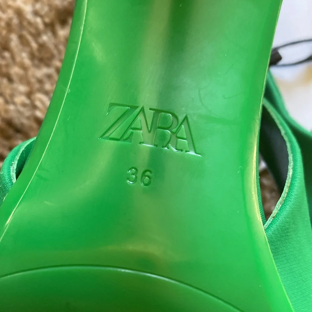 Zara | NWT Vibrant Green Slingback Pointed Heels - Picture 6 of 9